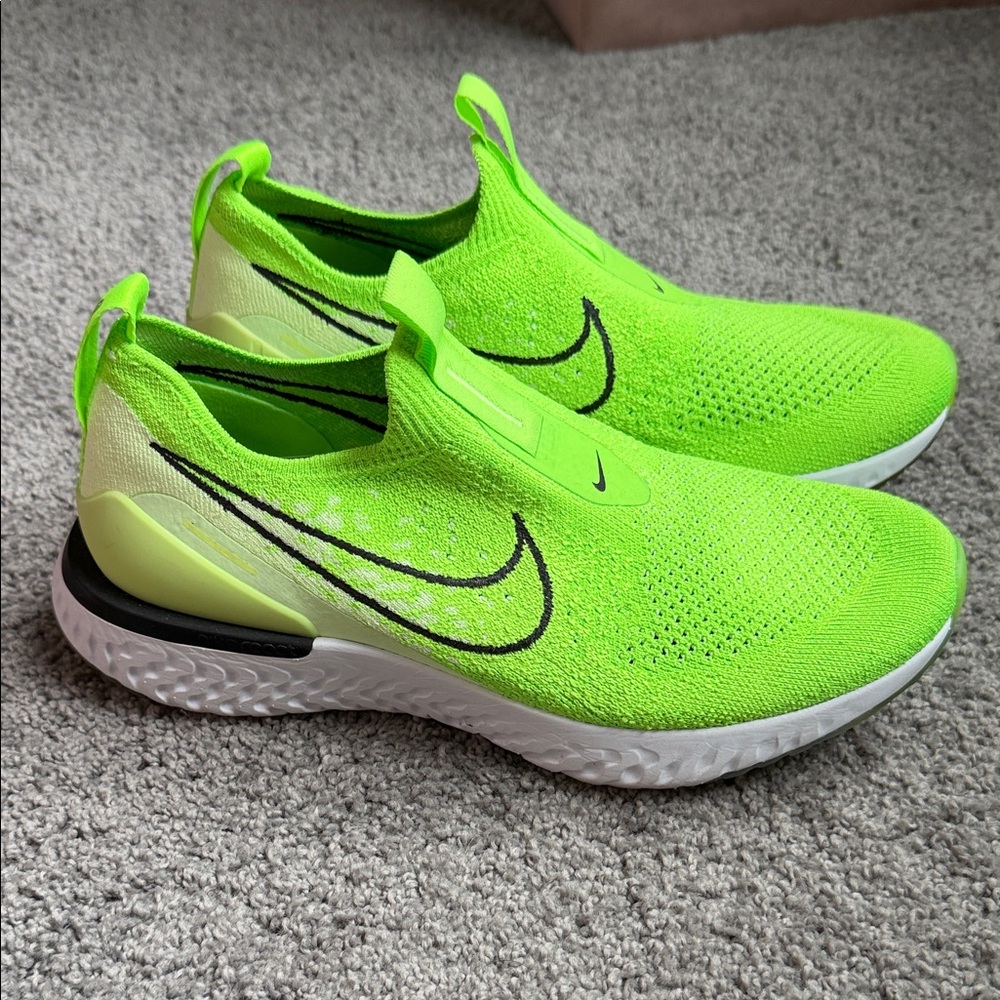 Nike Phantom Epic Flynits Neon Green Slip-On Shoes